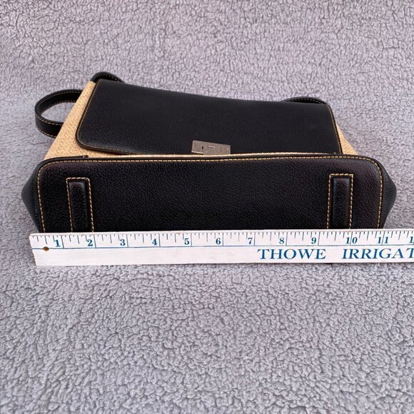 Liz Claiborne Black Tan Woven Wicker Straw Bag Shoulder Purse - Picture 7 of 15